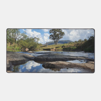 Awupdee Desk Mat – 輝かしい急流 デスクマット