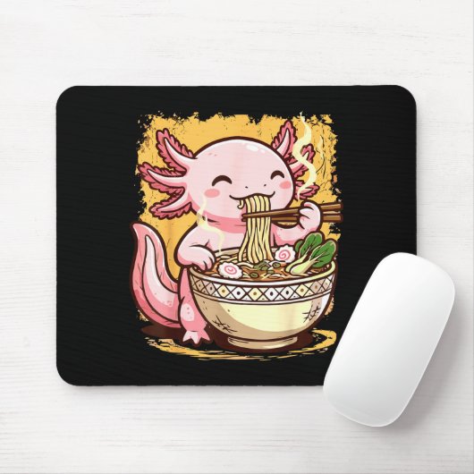 Axolotl Eating Ramen Noodles マウスパッド (マウス)