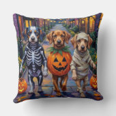 Azawakh Dogsトリックまたは治療ハロウィーンコスチューム クッション (裏面)