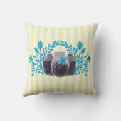 Azure Blueカメラと葉蝶付きカメラ クッション (裏面)