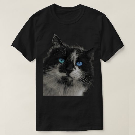 Azure Soul 黒猫の青い目 Tシャツ (デザイン正面)