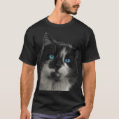 Azure Soul 黒猫の青い目 Tシャツ (正面)