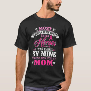 Bで育った私は、ほとんどの人が自分のヒーローに会うことがない Tシャツ