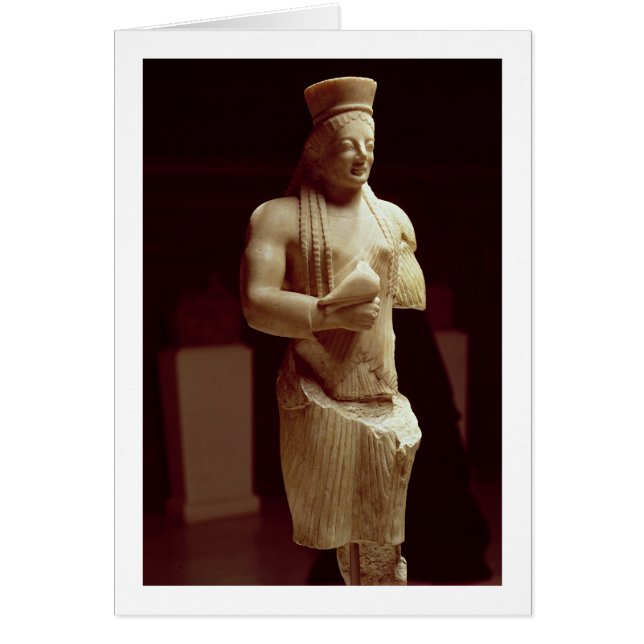 bを保持している若いメスのアテナイ人のKoreの姿 (正面)