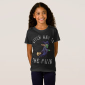 B上のピザハロウィーンの魔女への飛んでいる魔女の道 Tシャツ (正面フル)