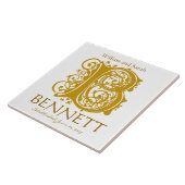 B金ゴールドモノグラムの白 – 名前結婚の日付タイル タイル (側面)