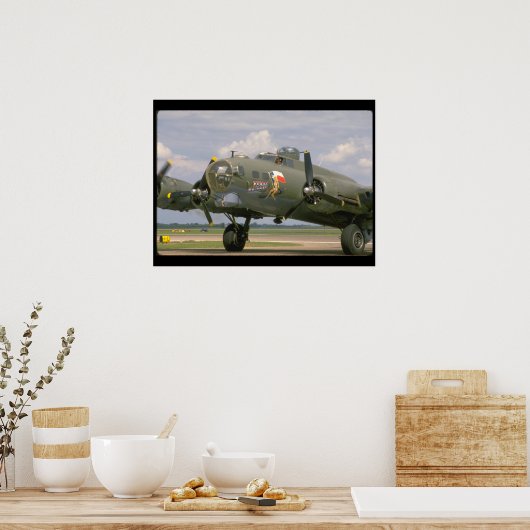 B17クローズアップ、フロント離れ_WWII飛行機 ポスター (キッチン)
