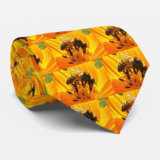 B.花に乗る ネクタイ (ロール)