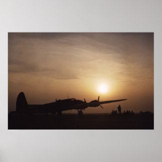 B-17サンセットラングレー1942 | ヴィンテージ写真ポスター ポスター