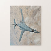 B-1B機内爆撃機の翼が完全に前方に掃引 ジグソーパズル (縦)