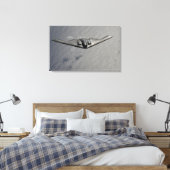 B-2の霊が太平洋の海を飛ぶ キャンバスプリント (インサイチュ (寝室))
