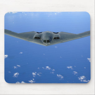 B-2精神は空を通って上昇します マウスパッド
