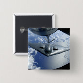 B-2精霊は給油の立場に立つ 缶バッジ (正面&裏面)