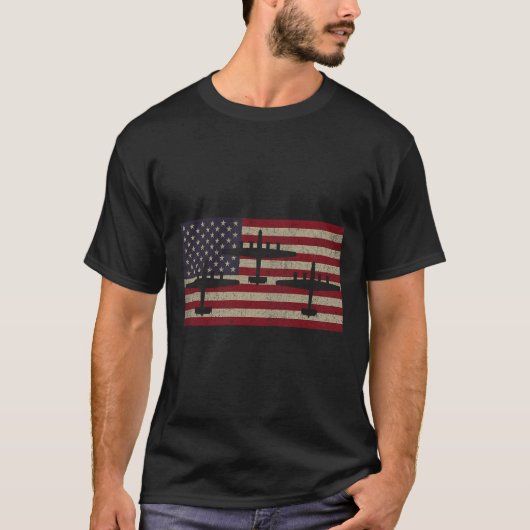 B-24リベレーター第2次世界大戦爆撃機飛行機アメリカ国旗 Tシャツ (正面)