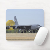 B-52ストラトフォレスはドラッグシュートを展開 マウスパッド (マウス)
