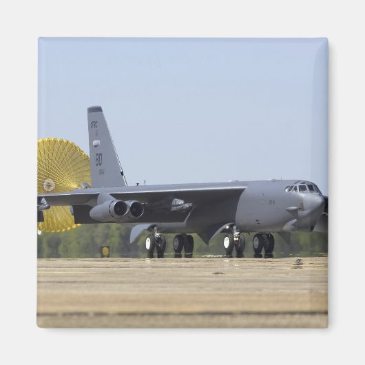 B-52ストラトフォレスはドラッグシュートを展開 マグネット (正面)