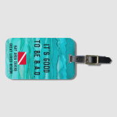 "B.A.D. "であることはよいです ラゲッジタグ (正面横)