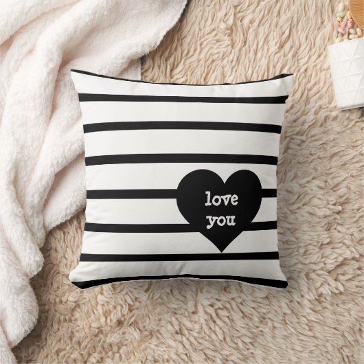 B&Wの黒いハートを縞で飾りましたり、愛します(愛もっと) クッション (ブランケット)