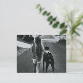 B&Wガールアンドドッグポストカード ポストカード (スタンド正面)