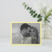 B/Wフォトイエローカレンダーを私たちの日に ポストカード (スタンド正面)