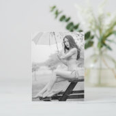 B&W美しいビキニガール写真はがき ポストカード (スタンド正面)