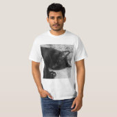 B&W - 眠る猫 Tシャツ (正面フル)