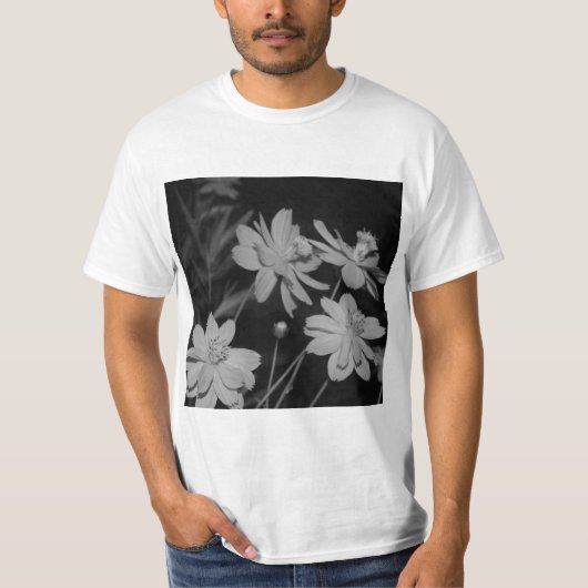 B&W – 硫黄コスモスのグループ Tシャツ (正面)