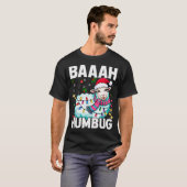 Baaah Humbug Sheep Xmas Lights Funny Anti Christma Tシャツ (正面フル)