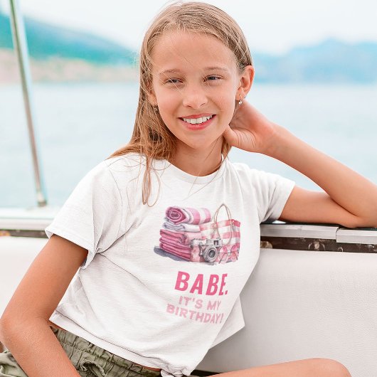 BABE. お誕生日おめでとう!プールパーティーの女の子 Tシャツ