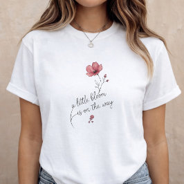 Baby Announcement Floral Bloom Pregnancy Reveal トライブレンドＴシャツ