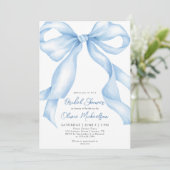 Baby Blue Bow Coquette Ribbon Bridal Shower 招待状 (スタンド正面)