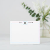 Baby Blue Chic Monogram Stationery Note Card 招待状 (スタンド正面)