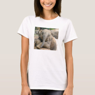 Baby elephant tシャツ