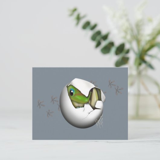Baby Gecko in Egg  ポストカード (スタンド正面)
