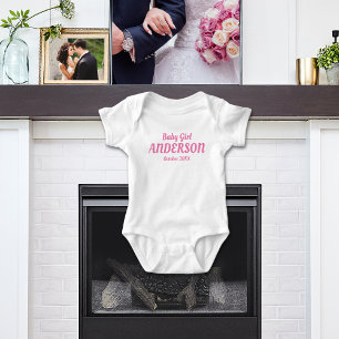 Baby Girl Birth Announcement – 名前、月、年 ベビーボディスーツ