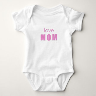 Baby Girl Bodysuit “Love Mom” ベビーボディスーツ