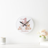 Baby Girl First Christmas Snowman Deer ラウンド壁時計 (ホーム)