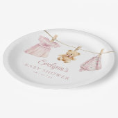 Baby Girl Pink Clothesline Baby Shower ペーパープレート (アングル)