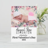 Baby Girl's First Valentine's Dayフォトカード 招待状 (スタンド正面)