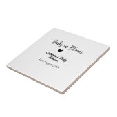 Baby in bloom baby shower simple black heart date タイル (側面)