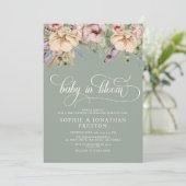 Baby In Bloom QR Sage Green Wildflower Baby Shower 招待状 (スタンド正面)