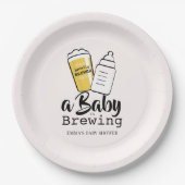 Baby is Brewing Beer Baby Bottle Pink Baby Shower ペーパープレート (正面)