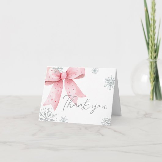 『Baby It's Cold Outside』ピンクの弓 赤ちゃんのおしゃれなベビーシャワー サンキューカード (正面)
