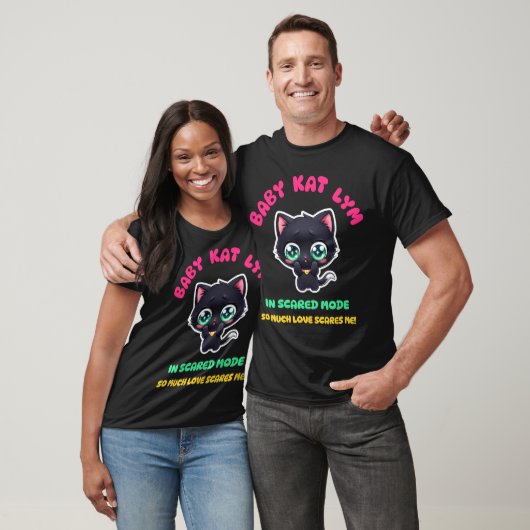 Baby Kat Lym In Scared Mode Tシャツ (ユニセックス)