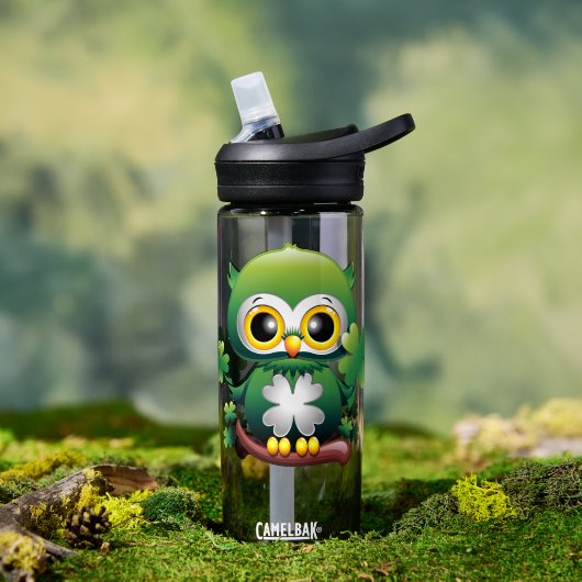 Baby Owl Cute St Patrick Cartoon ウォーターボトル (アウトドア (回転後))