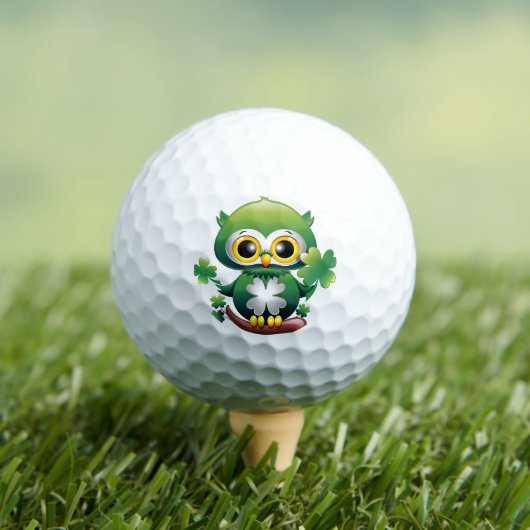 Baby Owl Cute St Patrick Cartoon ゴルフボール (インサイチュ 木)