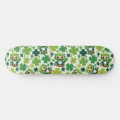 Baby Owl Cute St Patrick Cartoon スケートボード (横)