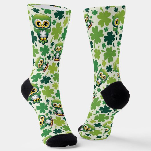 Baby Owl Cute St Patrick Cartoon ソックス (傾斜あり)