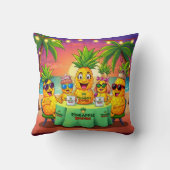 Baby Pine O — The Cutest Pineapple in the Empire! クッション (裏面)