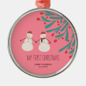 Baby’s First Christmas - cute Snowman Duo on pink メタルオーナメント (正面)